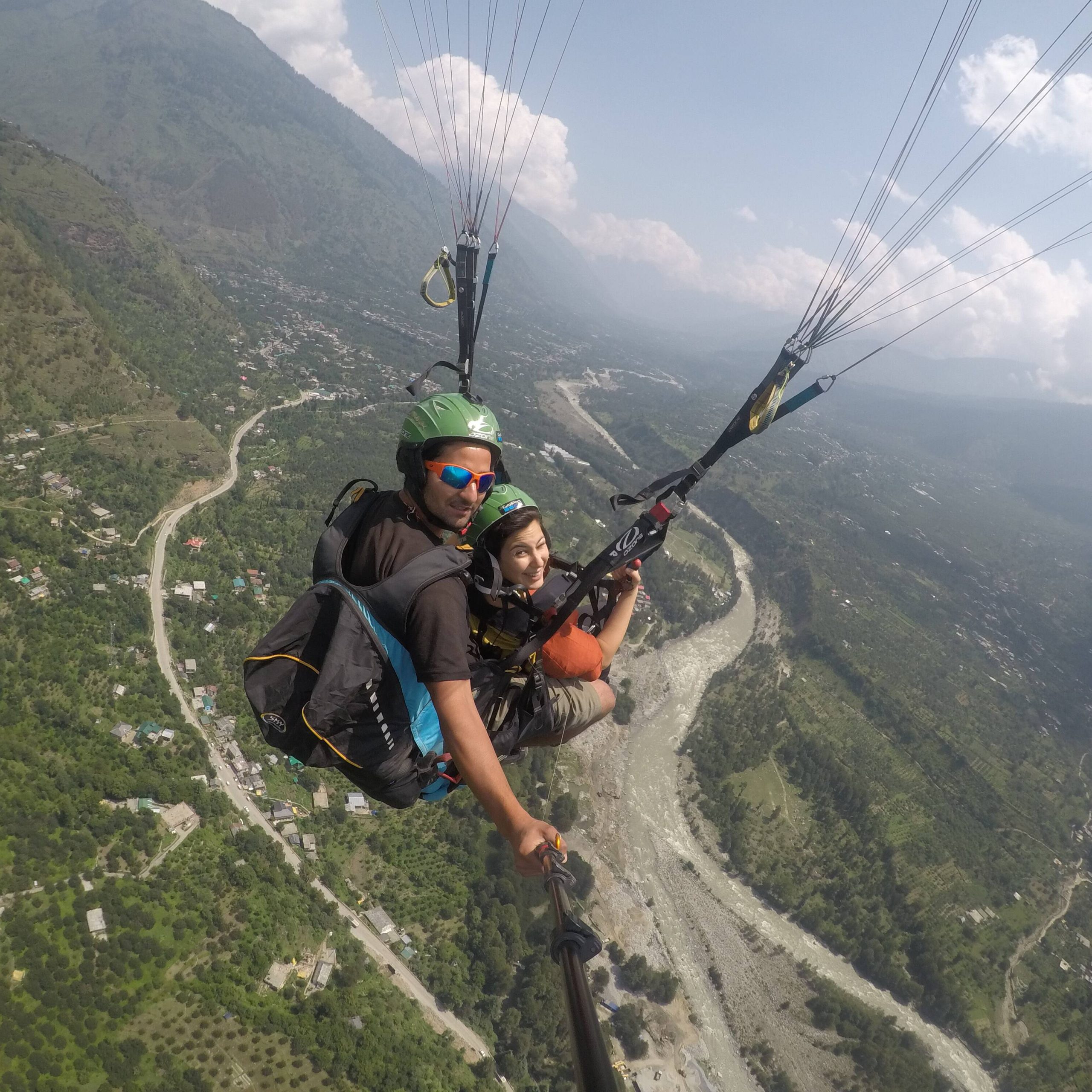 Best paragliding in Manali Solang Valley - Born To Fly