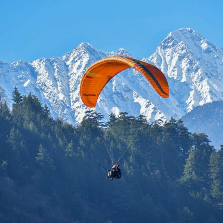 Solang Valley Paragliding - Born To Fly